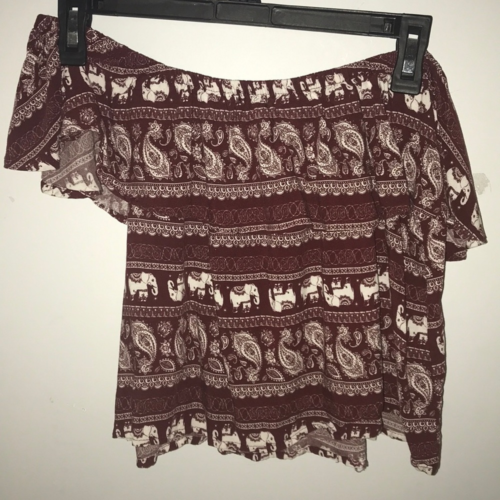 Off the shoulder elephant crop top